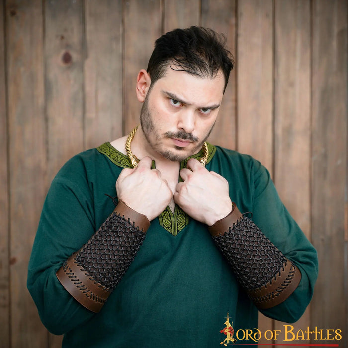 Leather monster hunter bracers with chainmail
