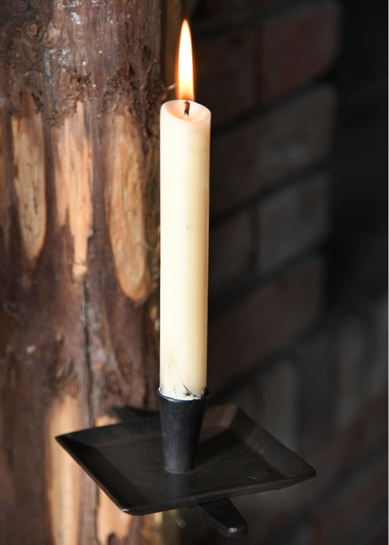 Kwadratowy świecznik, Museum of London