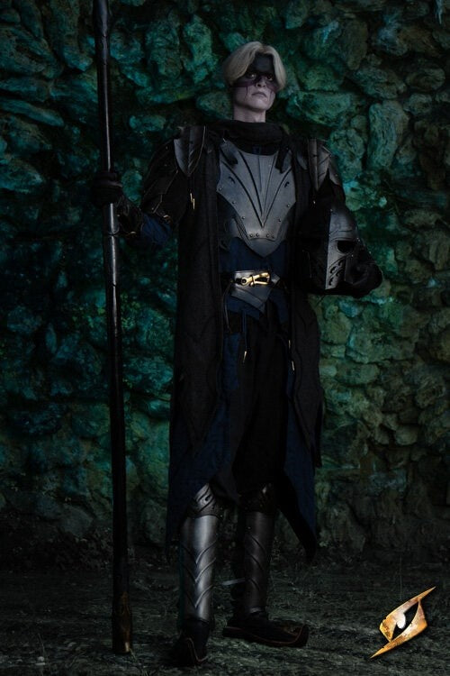 Dark elven Eventide vambraces