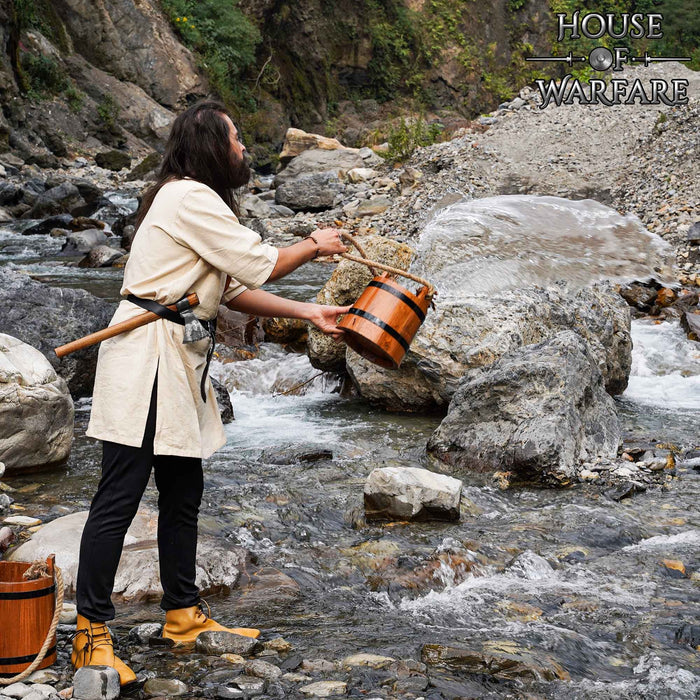 Seau en bois médiéval