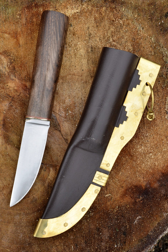 Gotland Vikingmes, semi-scherp