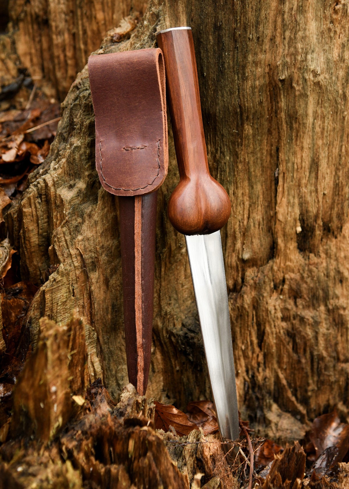 Dagger z kulistą głowicą, półostry