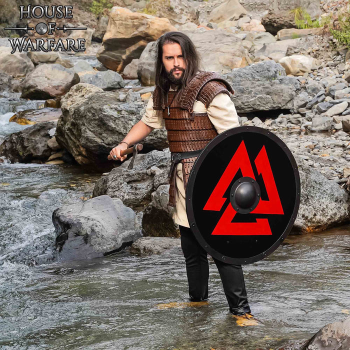 Vikingschild met Valknut