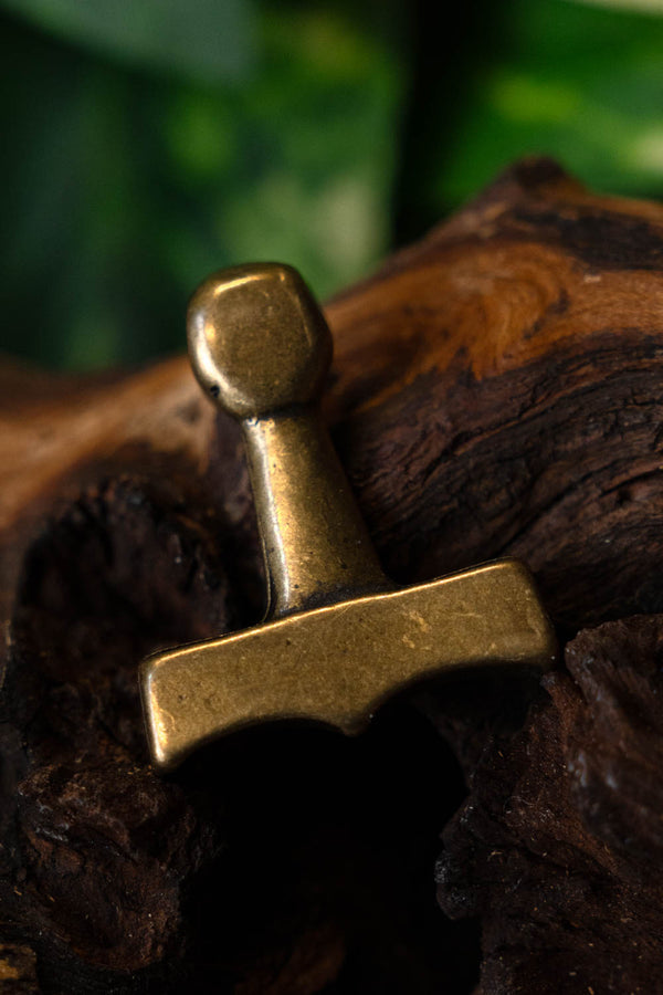 Viking Tors hammare Sejro, brons