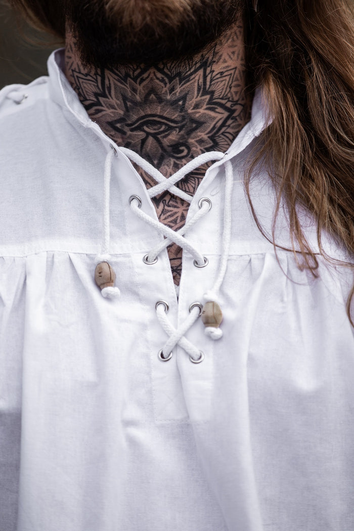 Pirate shirt with laces, white