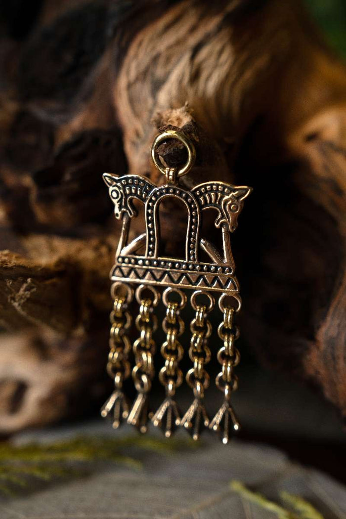 Viking horse pendant Starya Ladoga, bronze