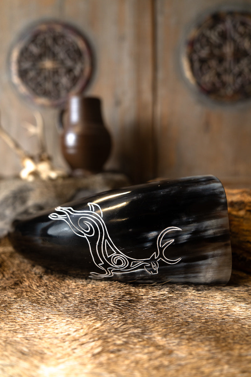 Corne à boire gravée Cernunnos, 300–500 ml