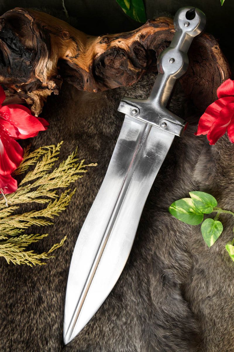 Pugio Quintanis, tipo 3, semi-afilado