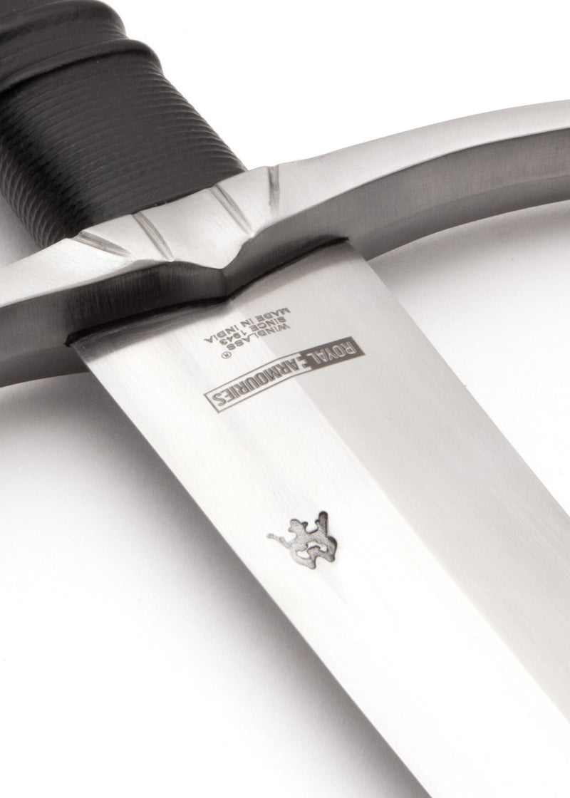 Oakeshott XVIII, Royal Armouries, halvskarpt