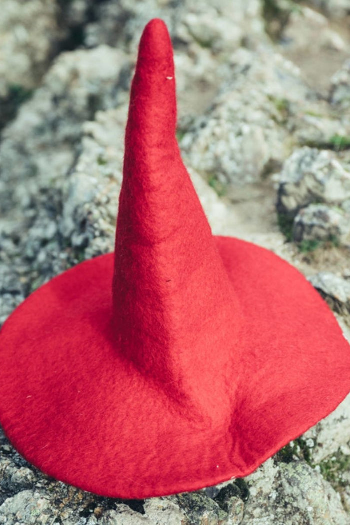 Kids witch hat, red, wool felt