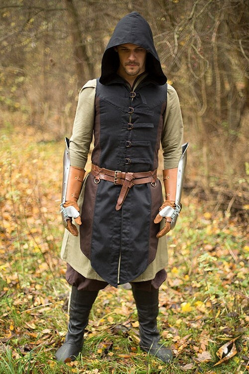 Mouwloze jas Assassins Creed, bruin-zwart