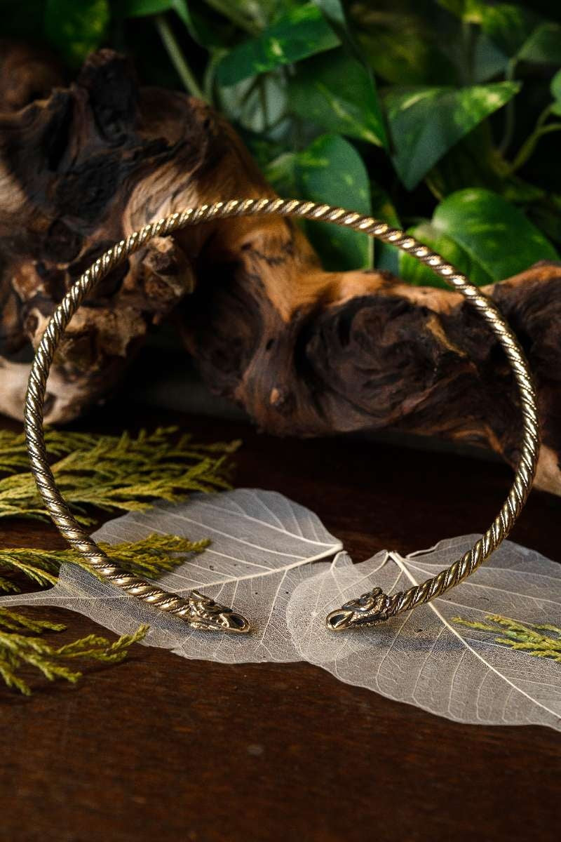 Vikingatorque Hugin och Munin, brons