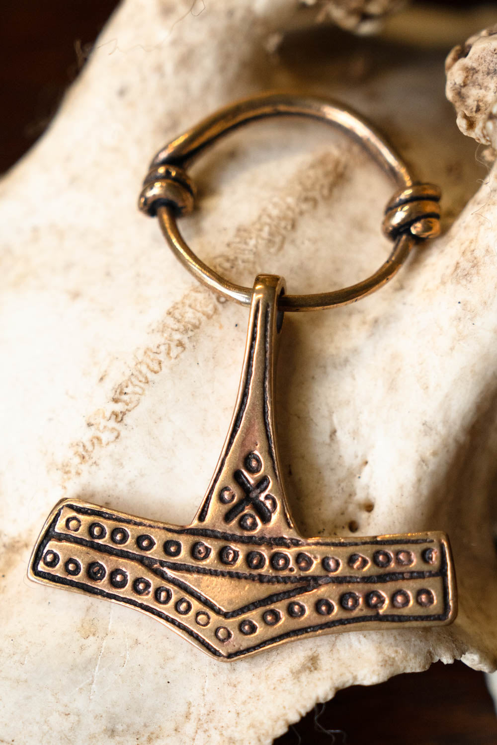 Rømersdal Thorshamer met ring, brons