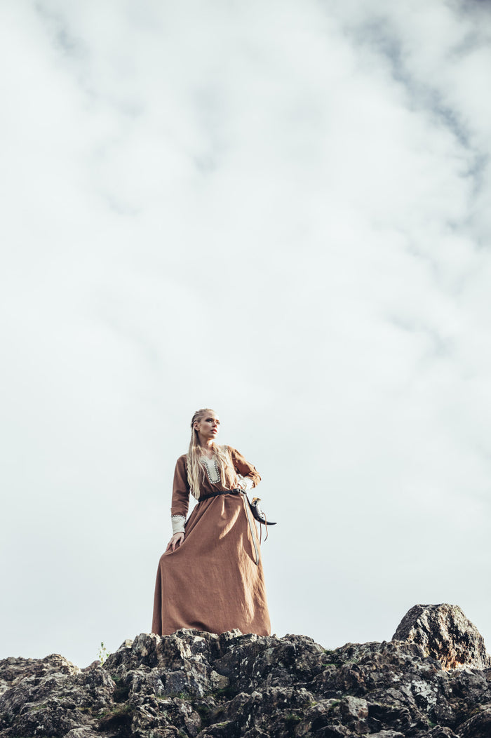 Viking dress Lagertha, sand