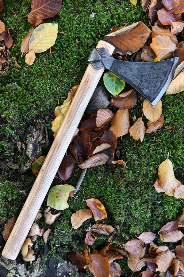 Viking Mammenbijl, type H, semi-scherp