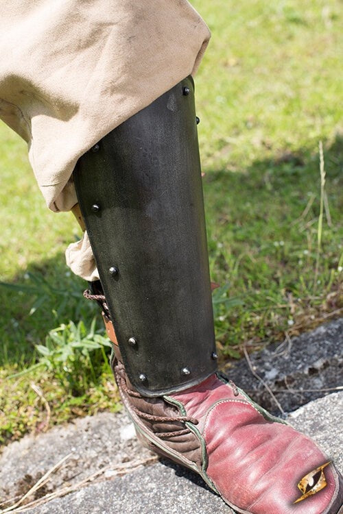 Greaves Warrior, blackened M, 1 mm