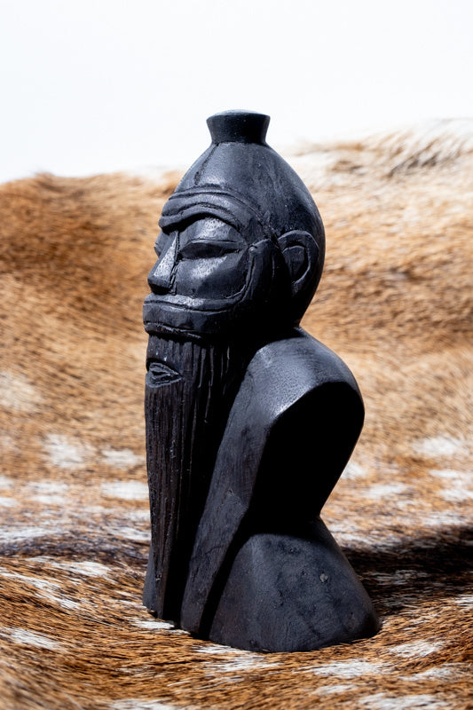 Träsnideri vikingaguden Freyr, svart