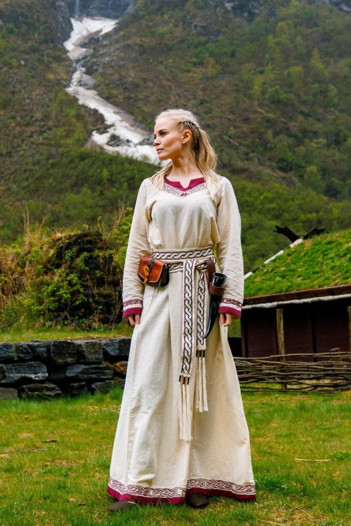 Wikińska suknia Lagertha, naturalno-czerwona