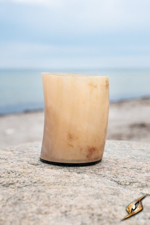 Horn cup, light, 200-300 ml