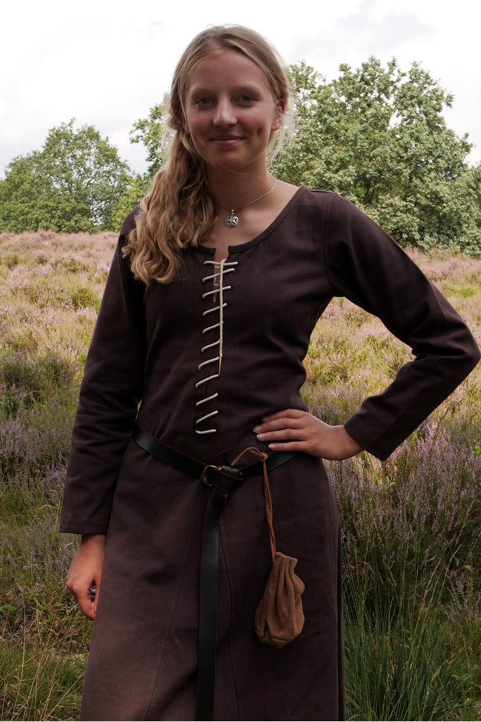 Cotehardie Christina, brown