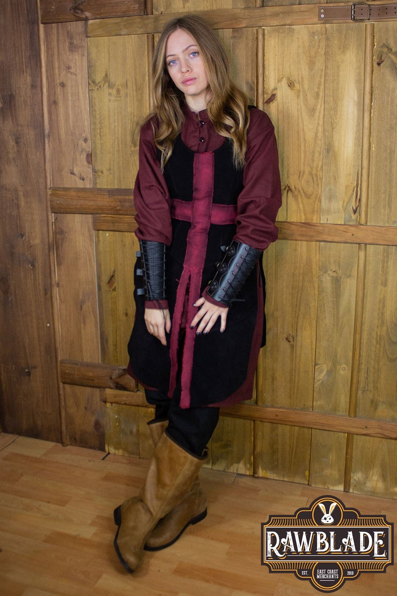 Kruisridder Tabard, vrouw - zwart/rood