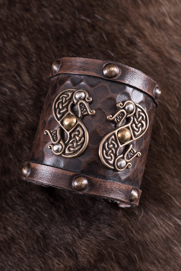 Vikingaarmband med drakar, läder