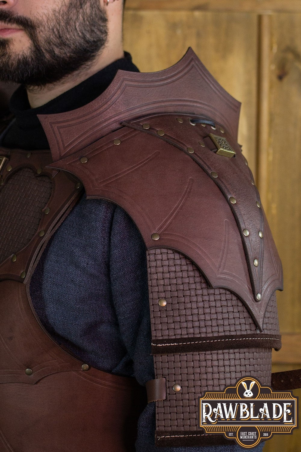 Edekan Pauldrons, Bruin