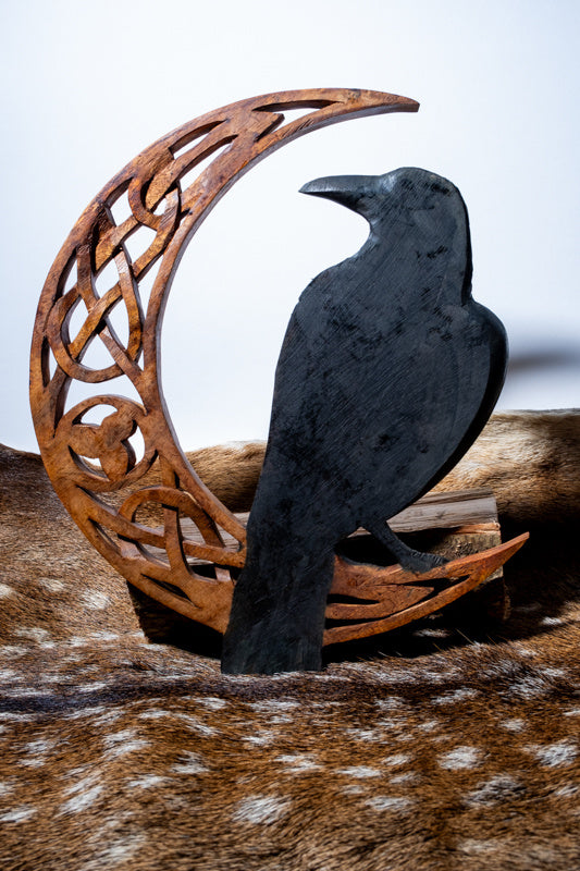 Wood carving Hugin, Odin's raven