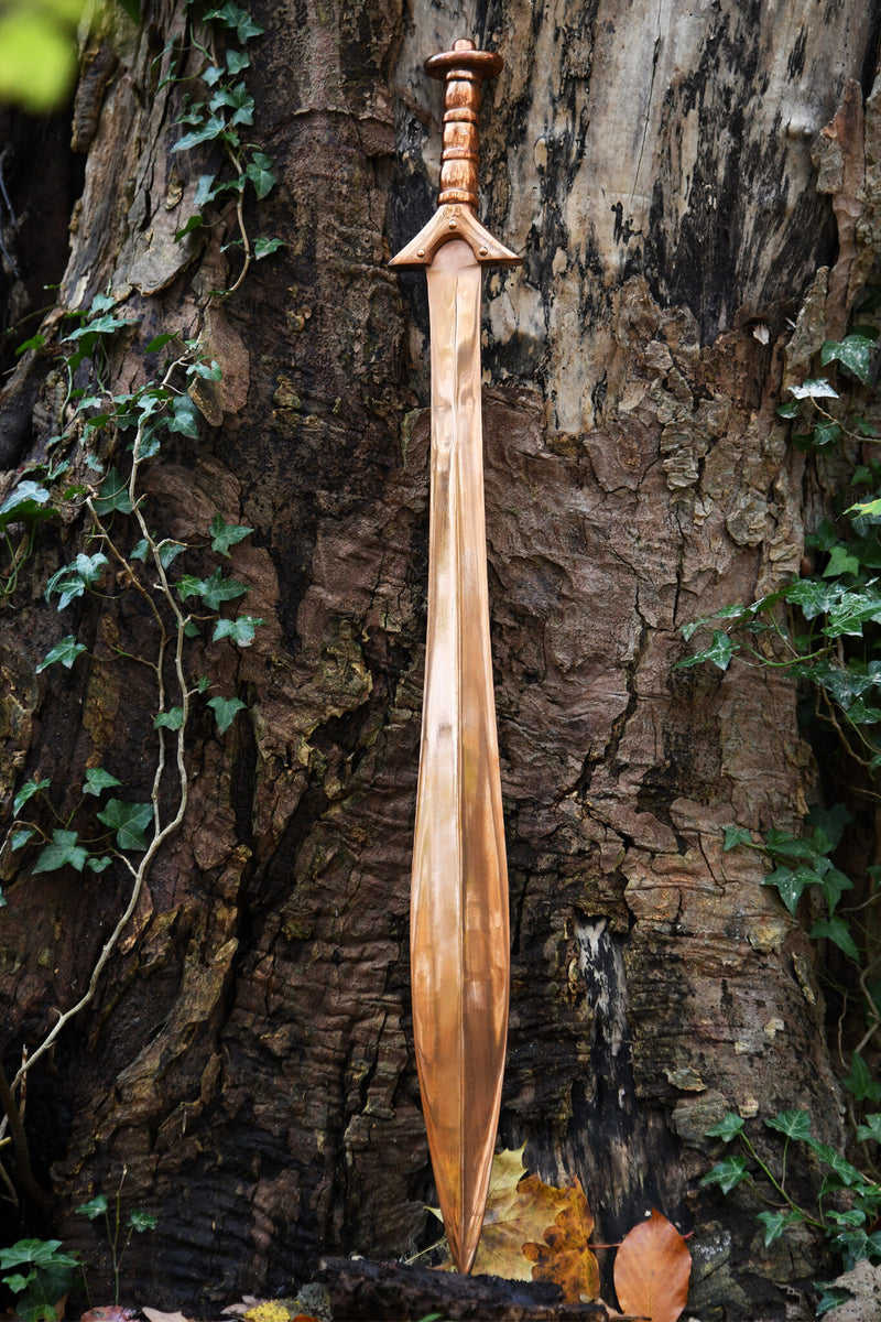 Bronzezeitschwert, halbscharf