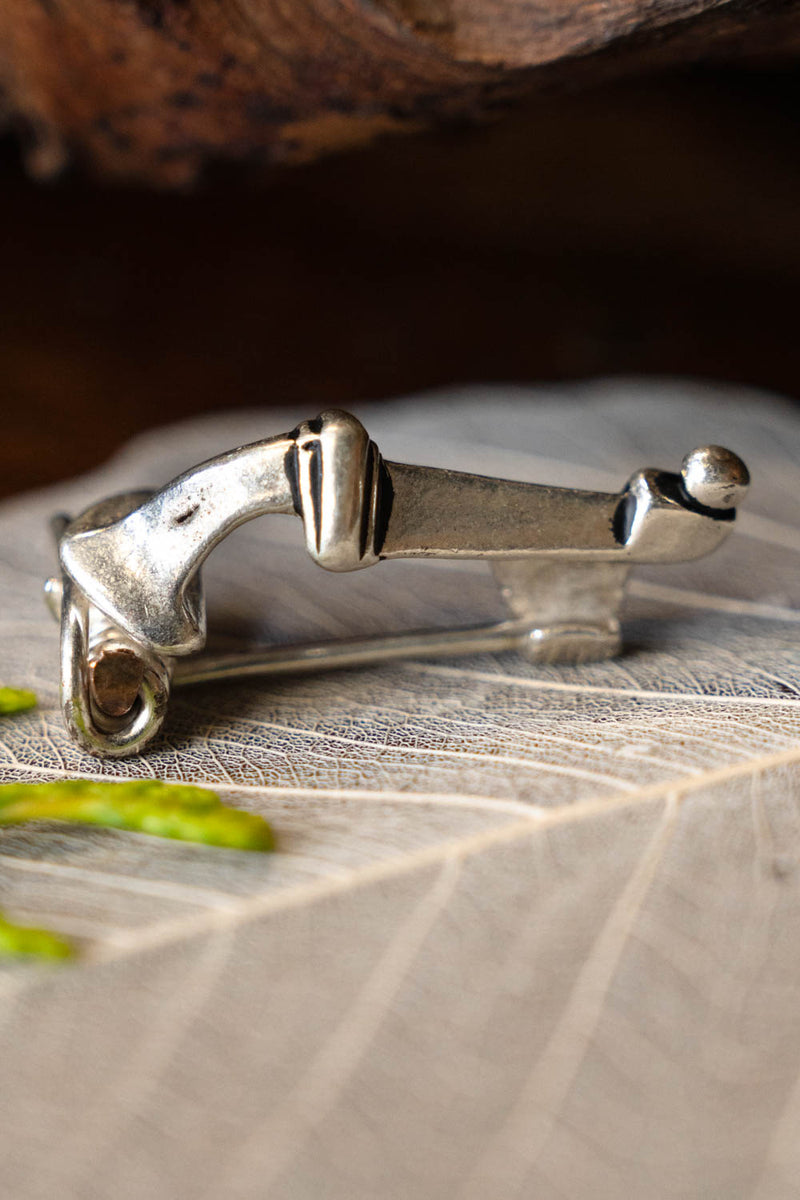 Crossbow fibula Lîmes (40-70 AD), silvered bronze