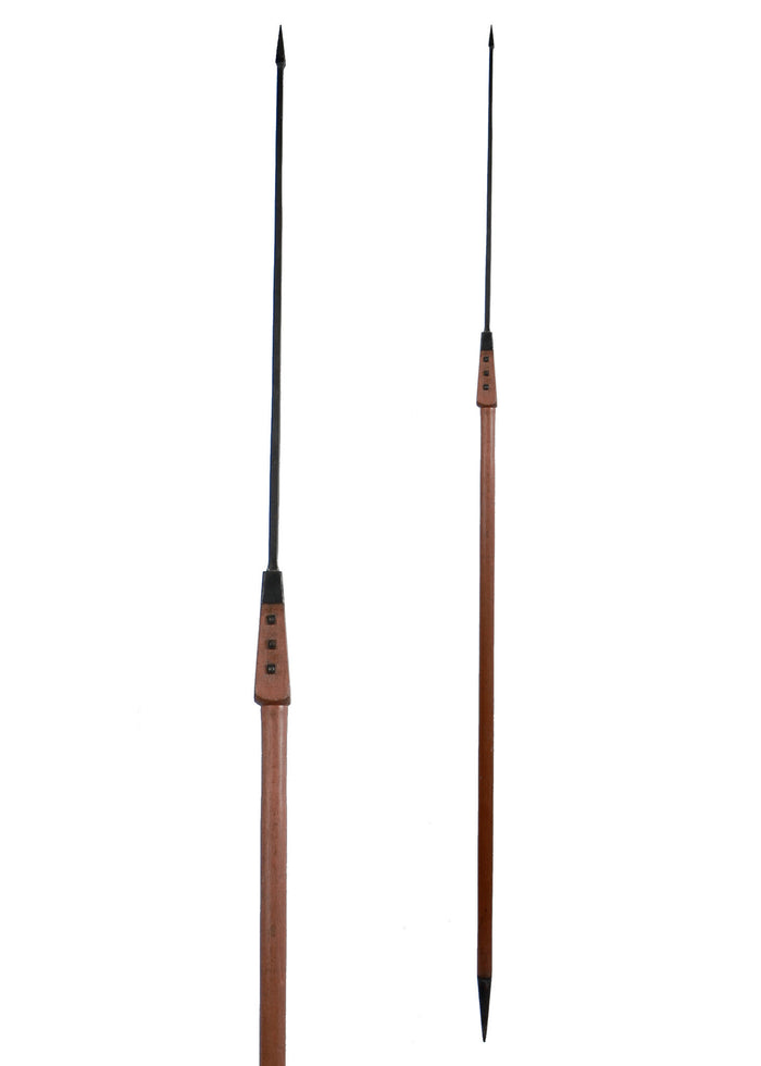 Kwadratowy pilum, półostry