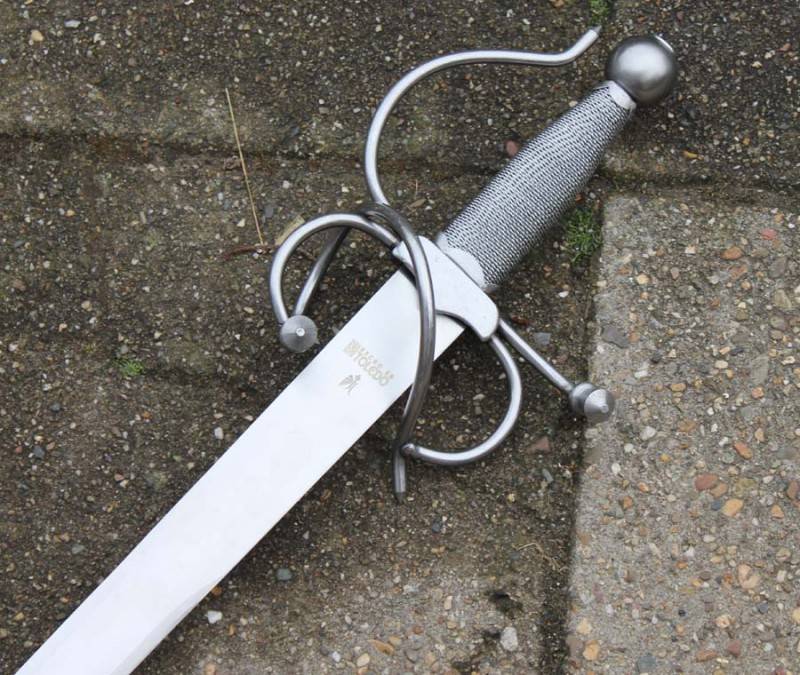 Colada von El Cid, L, halbscharf