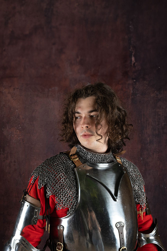 Płaszcz biskupi z kolczym kapturem, płaskie pierścienie, okrągłe nity, 8 mm