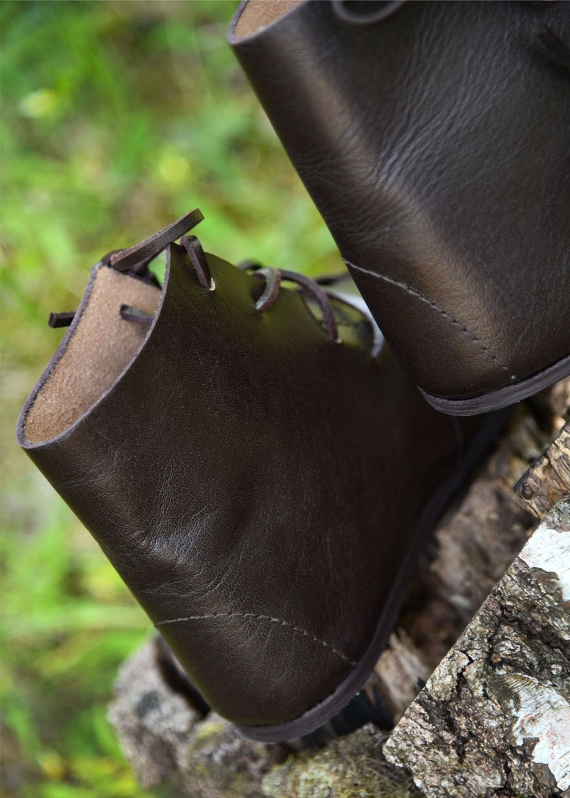 Knöchelstiefel des 15. Jahrhunderts, braun