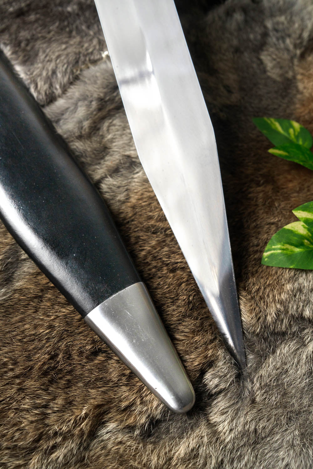 Persian Qama dagger, semi-sharp