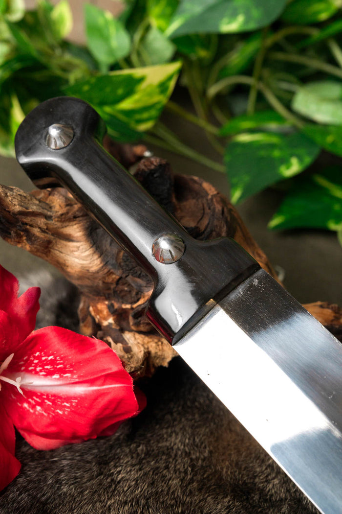 Persian Qama dagger, semi-sharp