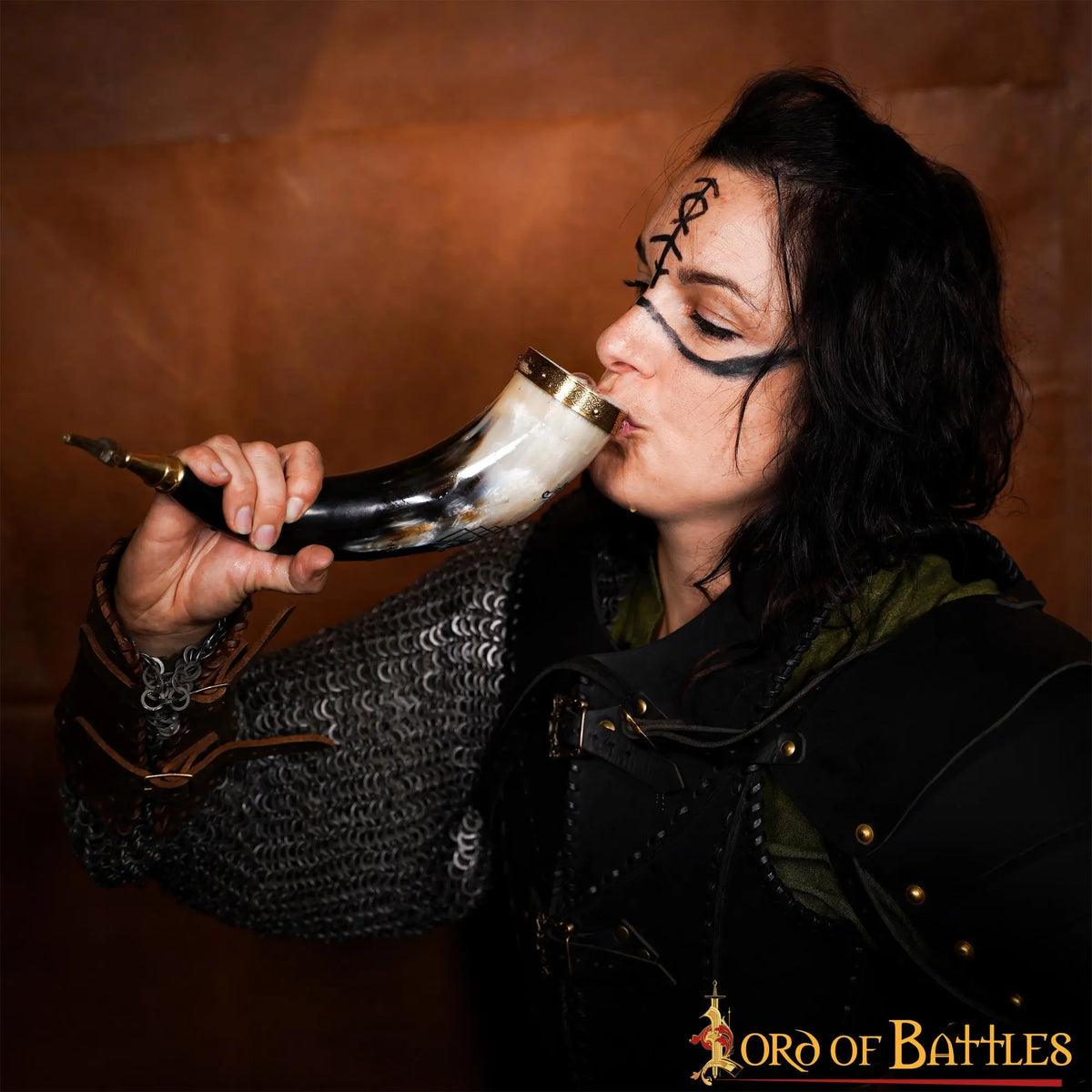 Viking drinking horn Jormungandr and Vegvisir, 300-400 ml