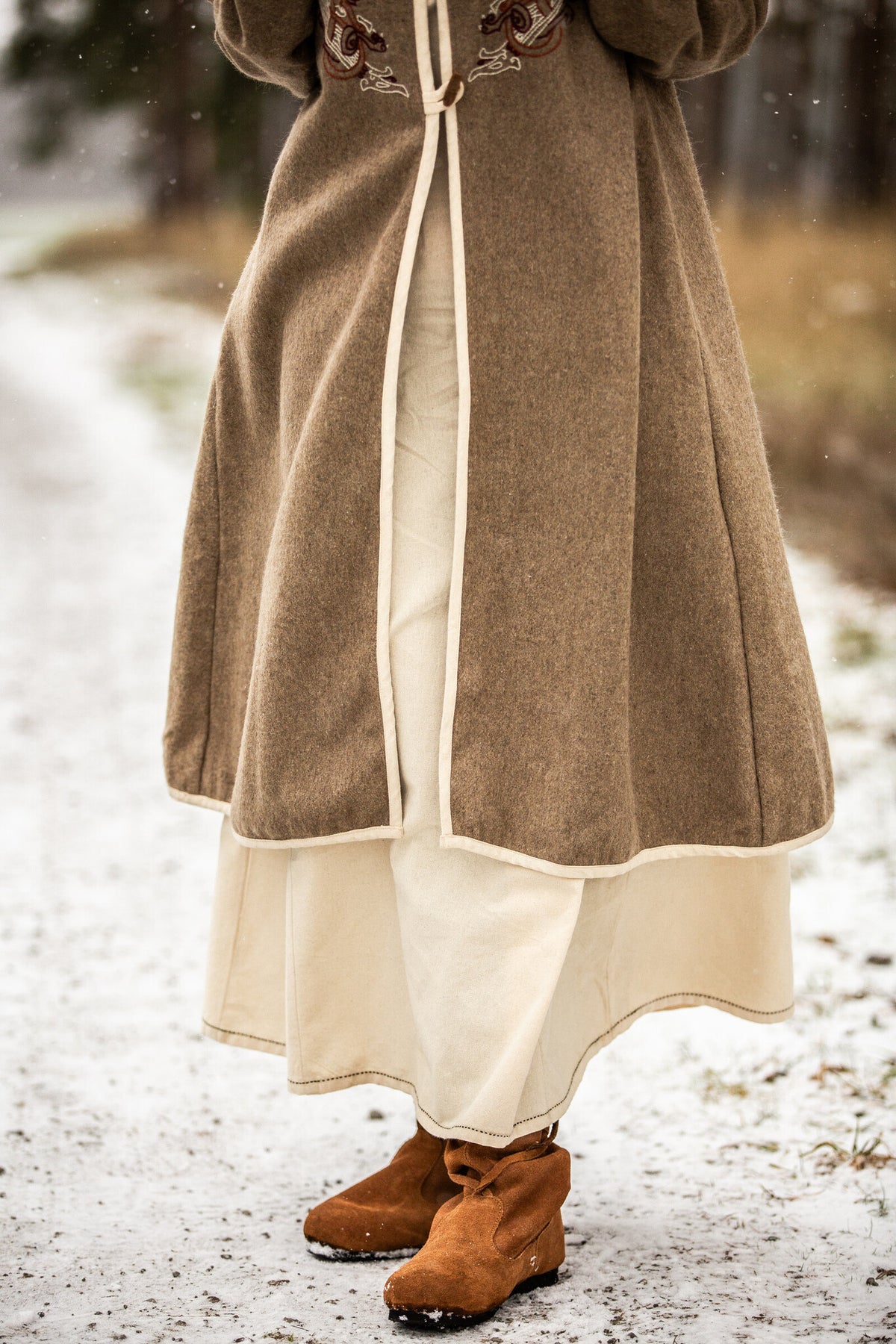 Wikiński kaftan Skadi, piaskowy, mieszanka wełny