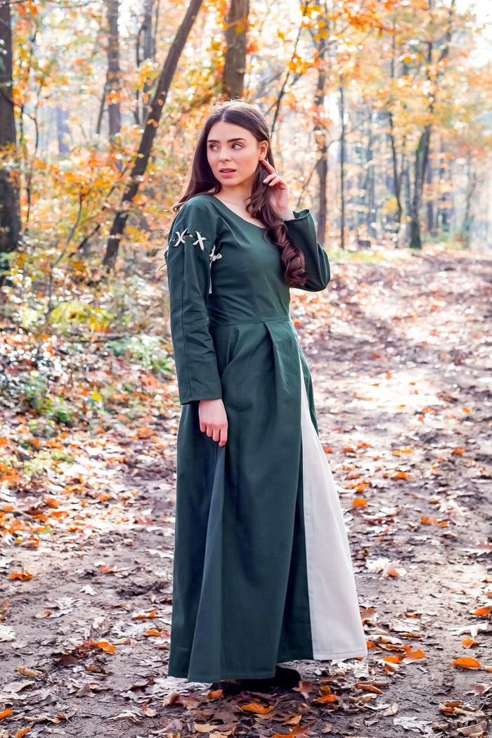 Robe médiévale Larina, vert olive-naturel