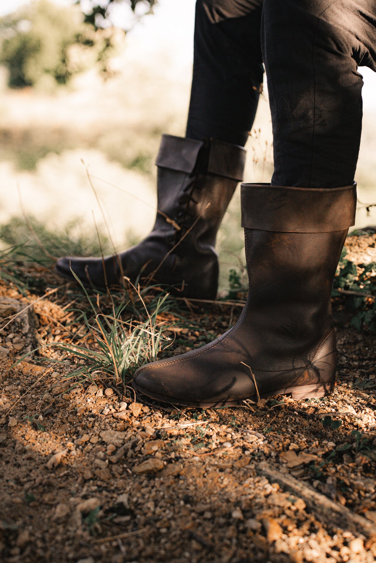 Bota alta con cierre de cordones laterales, marrón