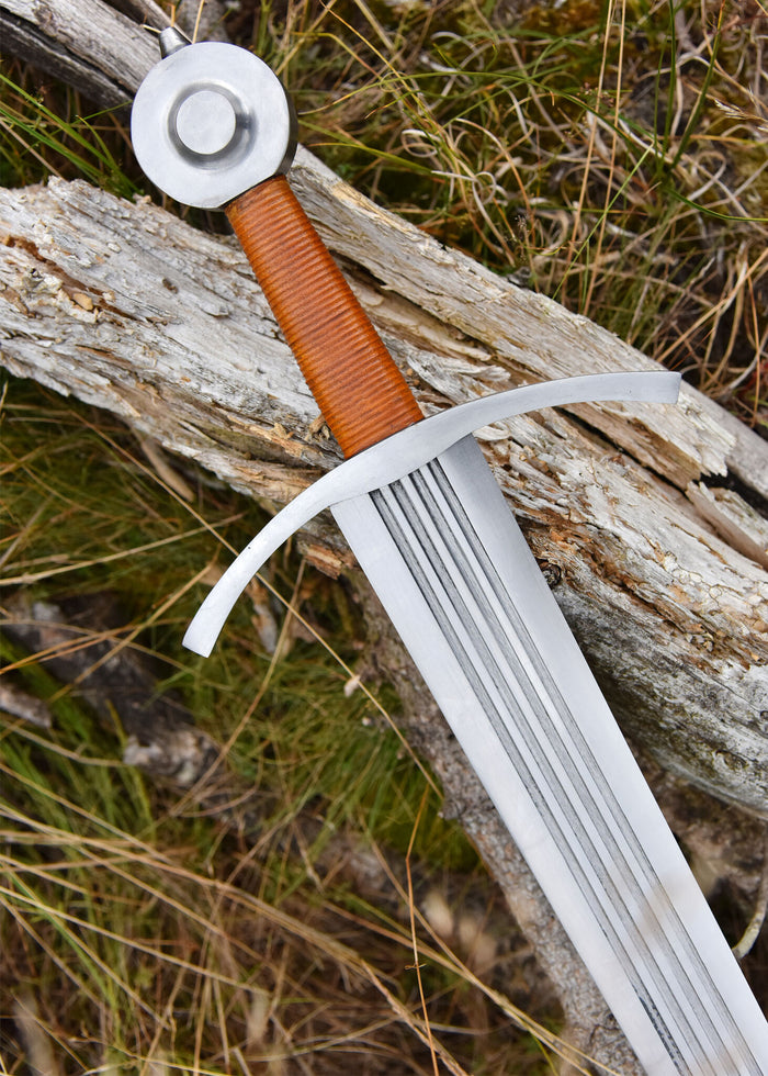 Rycerski miecz Moonbrand, XIII w., półostry