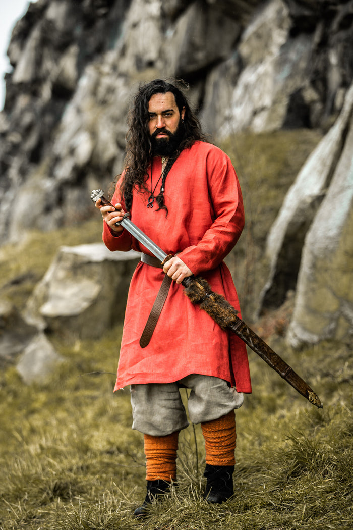 Wikińska tunika Halvar, len, czerwona