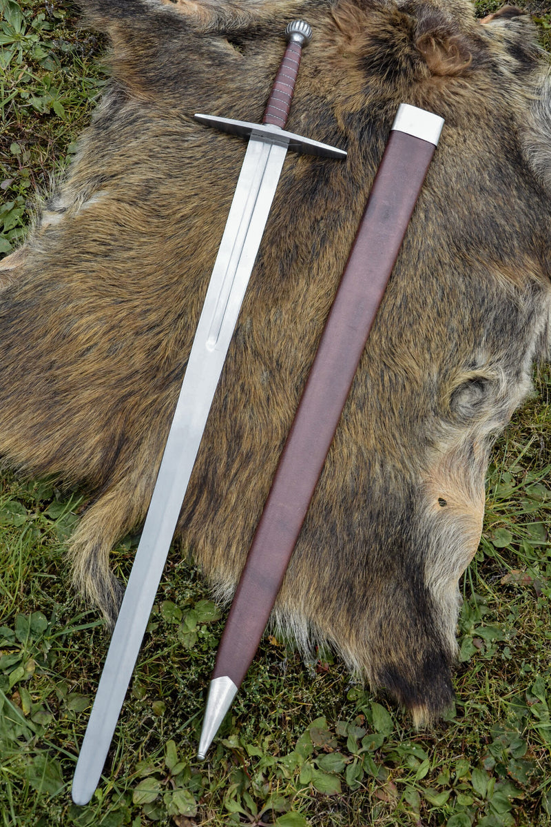 En och en halvhandssvärd Oakeshott typ XIIIa, slö, battle ready