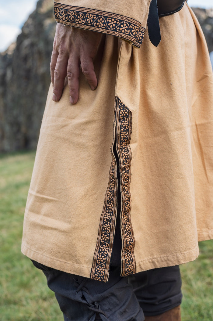 Celtic tunic Finn, honey brown