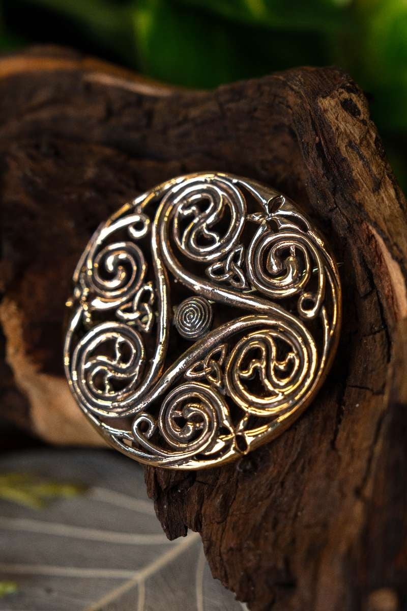 Broche celta triskelion, bronce