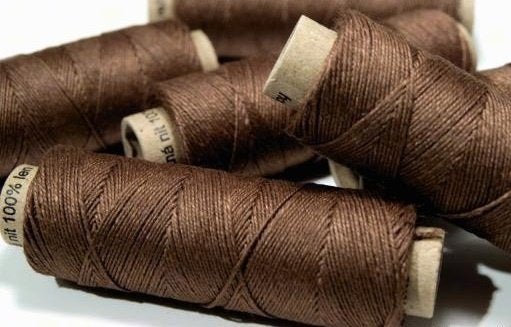 Linen yarn dark brown, 50 m