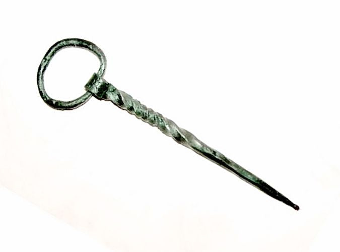 Spilla per abiti gaelico-vichinga, ferro