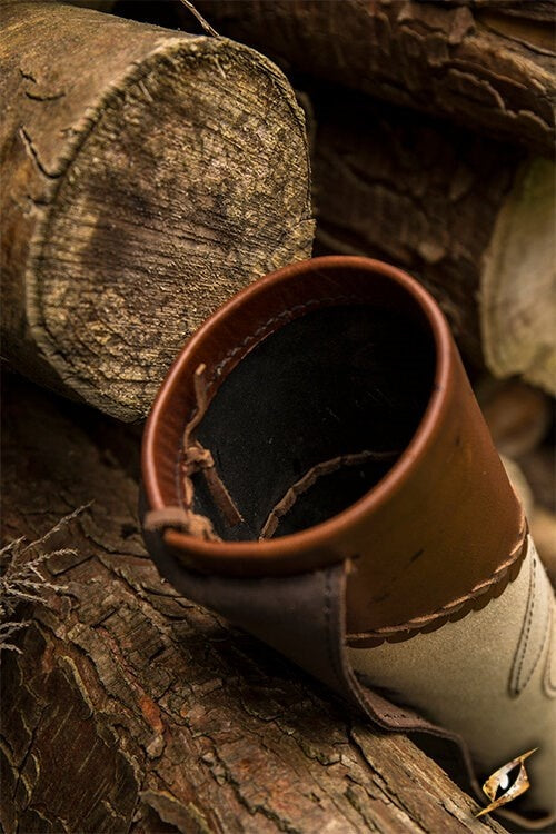 Koger Archer, crème-brun