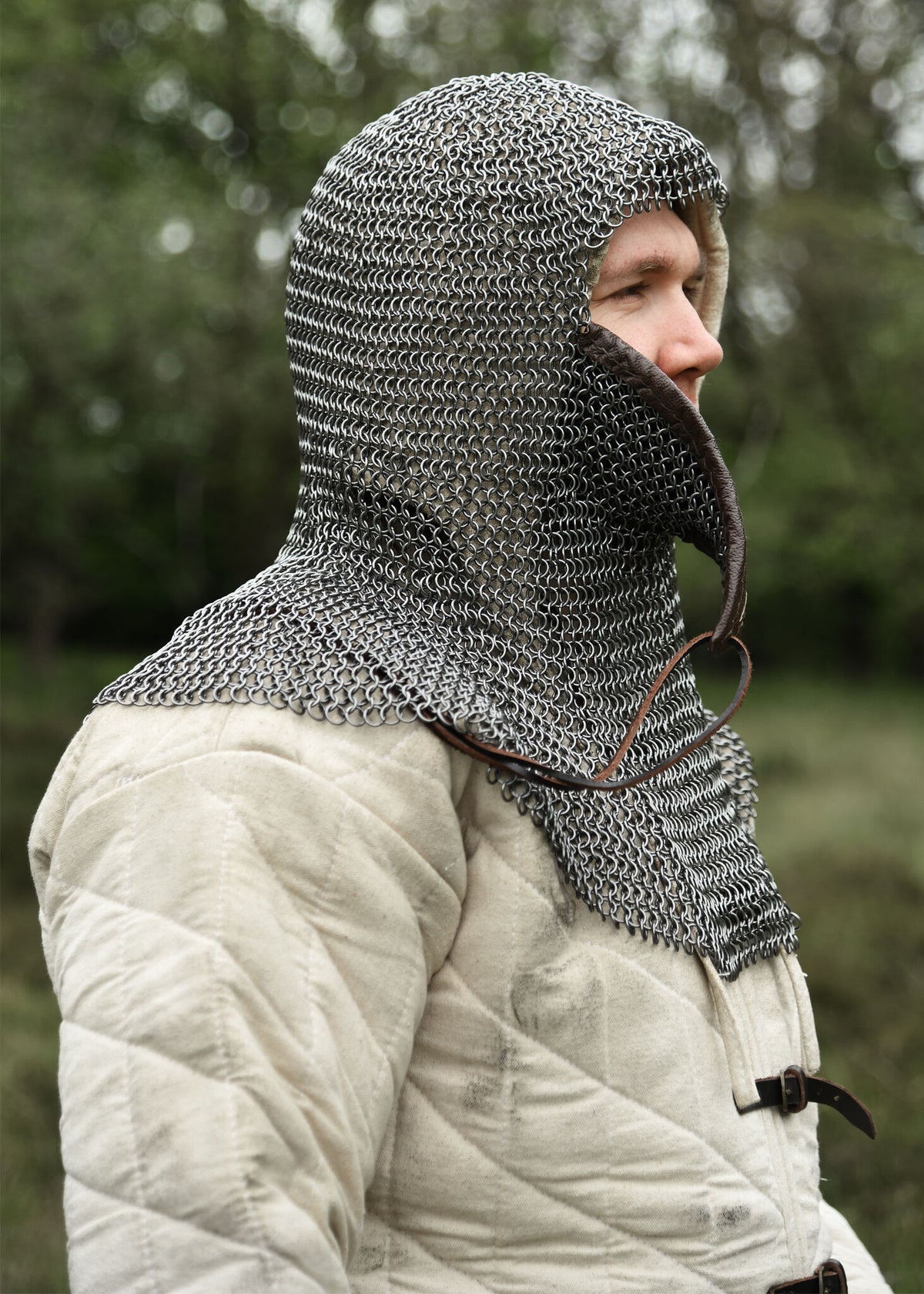 Ringhuva i ringbrynja med triangulär ventail, obehandlad, 8 mm