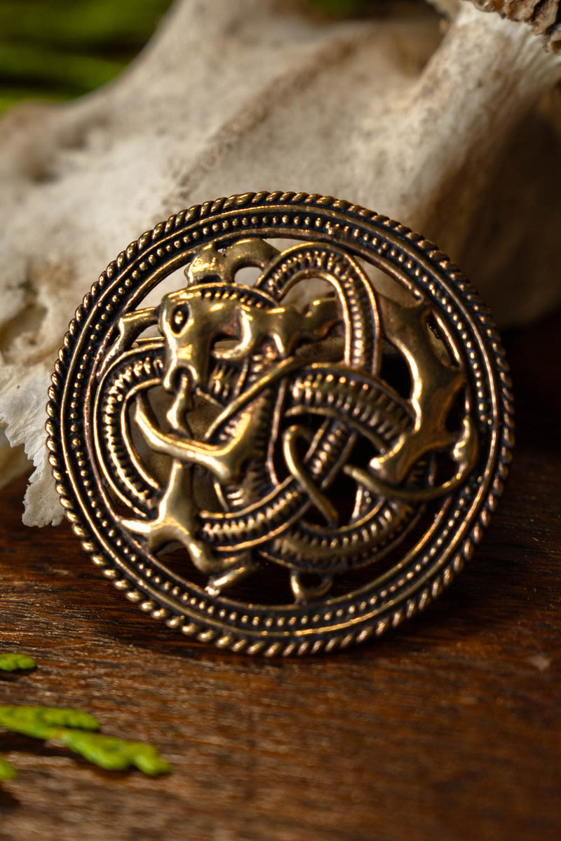 Fibule à disque de style Urnes, laiton